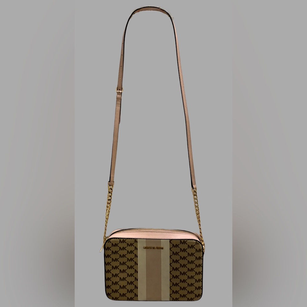 Pink and Vanilla MK Jet set Large Cross Body Purse!
